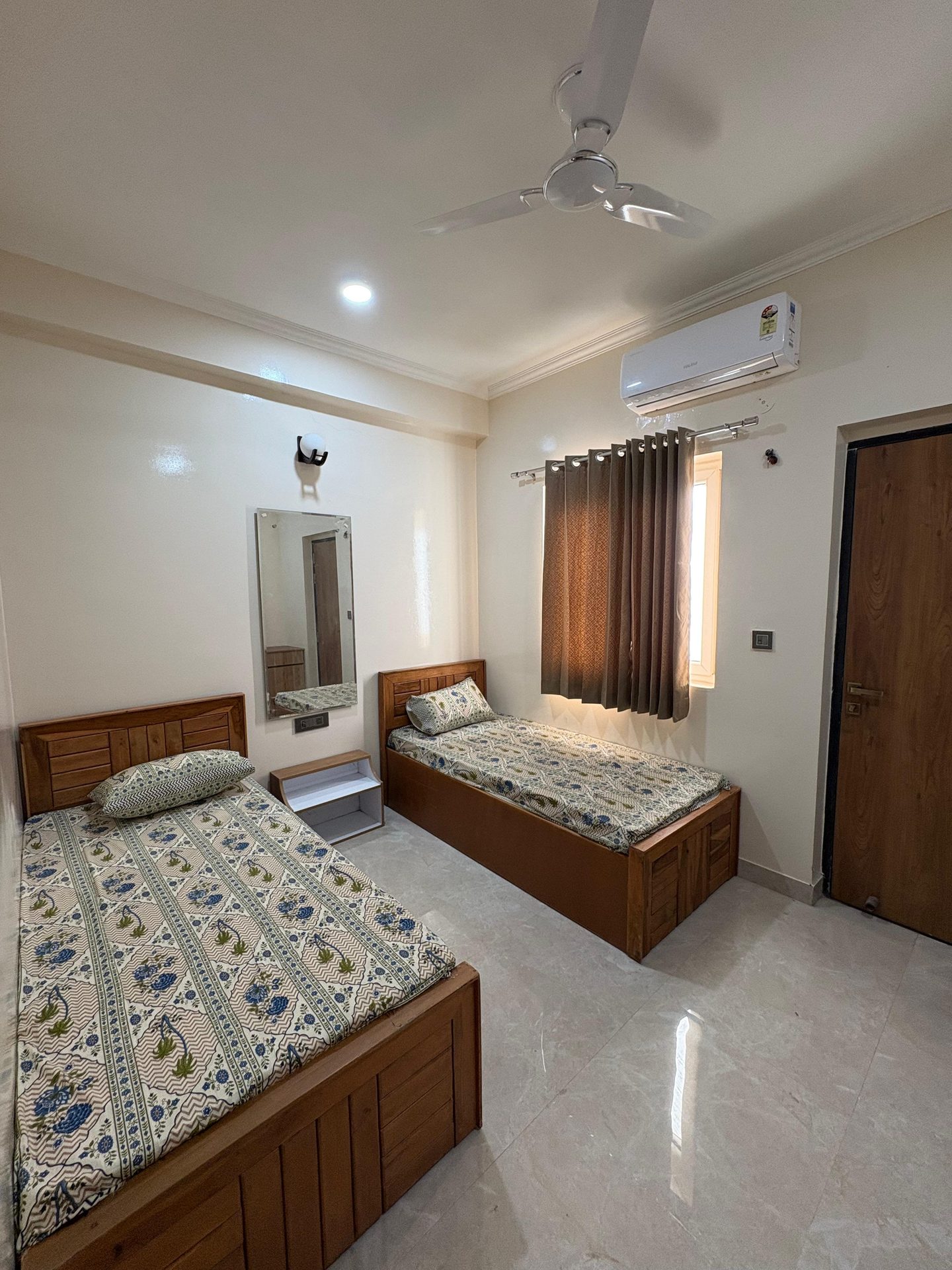 Twin-sharing bedroom